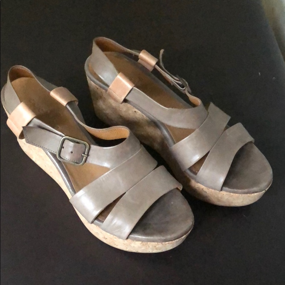 Coclico wedge platform taupe sandals 37.5